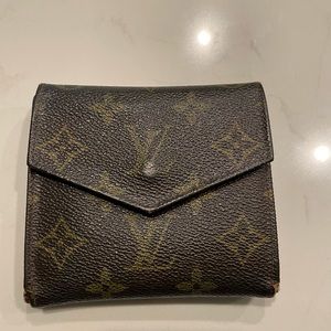 Louis Vuitton Compact wallet